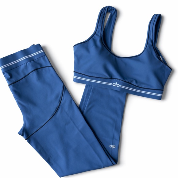 Alo Yoga Pants - Alo Yoga Airbrush Heart Throb Set Bra and Legging Blue and White size xl